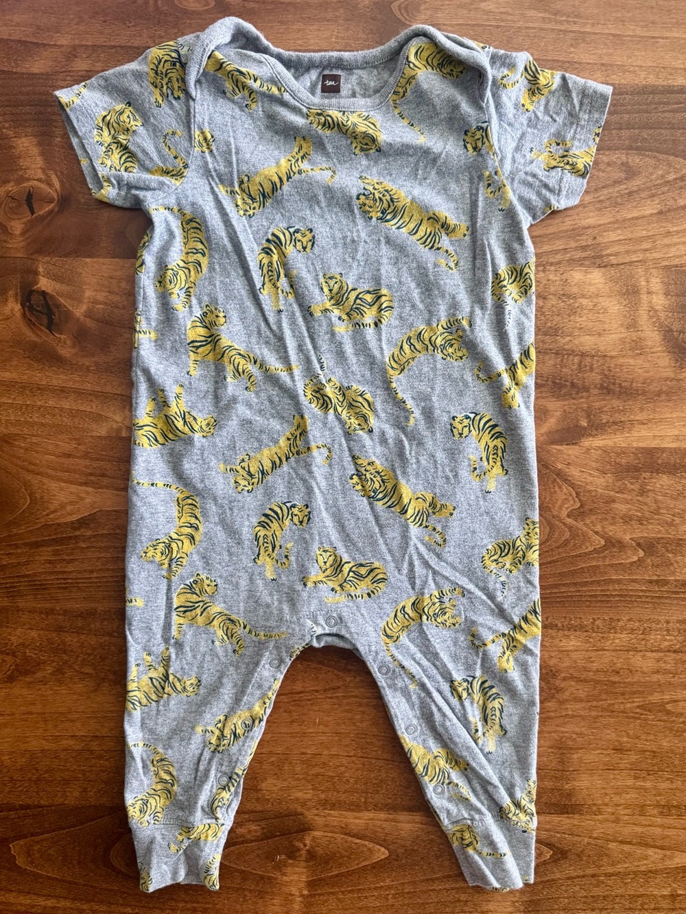 Tea Collection Gray Tiger Jumpsuit Romper 12-18 Months